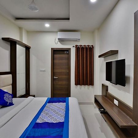 Hotel Amar Palace Ujjain Exterior photo